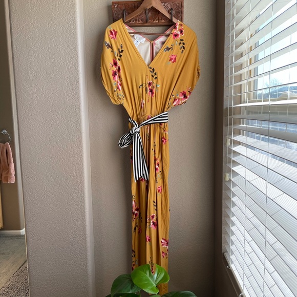 Anthropologie Jumpsuit - Picture 9 of 11